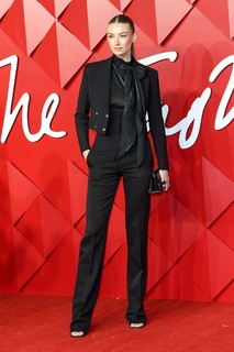 Lorena Rae feet photo thumbnail