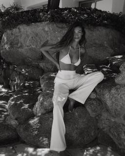 Lorena Rae feet photo thumbnail