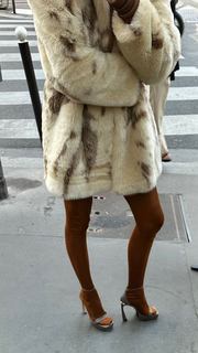 Lorena Rae feet photo thumbnail