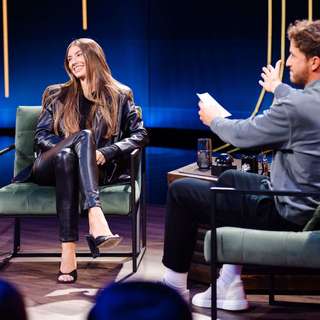 Lorena Rae feet photo thumbnail