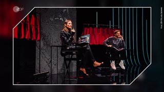 Lorena Rae feet photo thumbnail