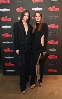 Lorena Rae feet photo thumbnail