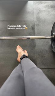 Lorena Robalino feet photo 3
