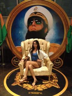 Lorenza Izzo feet photo thumbnail