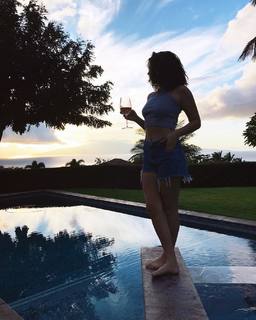 Lorenza Izzo feet photo thumbnail