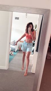 Lorenza Izzo feet photo thumbnail