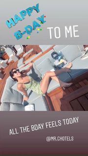 Lorenza Izzo feet photo thumbnail