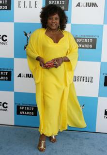 Loretta Devine feet photo 2
