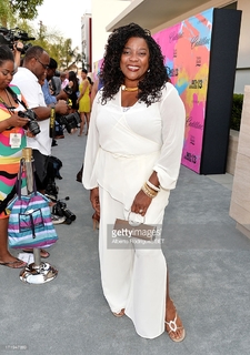 Loretta Devine feet photo 1