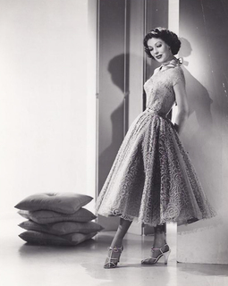 Loretta Young feet photo 12