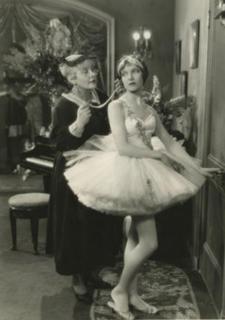 Loretta Young feet photo 1