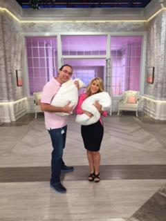 Lori Greiner feet photo thumbnail