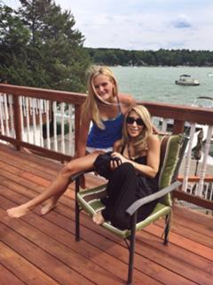 Lori Greiner feet photo thumbnail