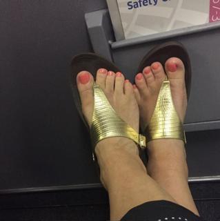 Lori Greiner feet photo thumbnail