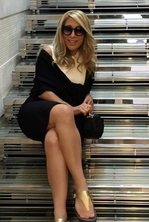 Lori Greiner feet photo thumbnail