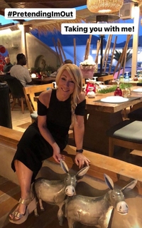 Lori Greiner feet photo thumbnail