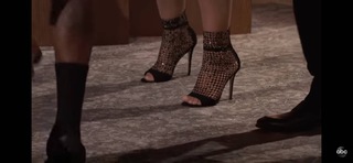 Lori Greiner feet photo thumbnail