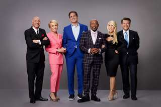 Lori Greiner feet photo thumbnail