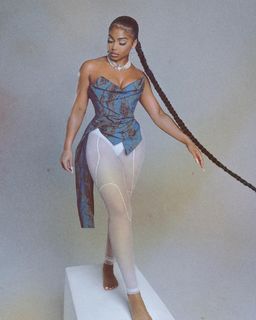 Lori Harvey feet photo thumbnail