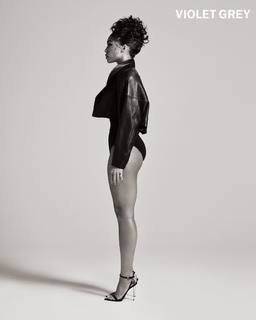 Lori Harvey feet photo thumbnail