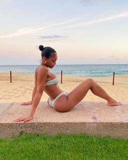 Lori Harvey feet photo thumbnail