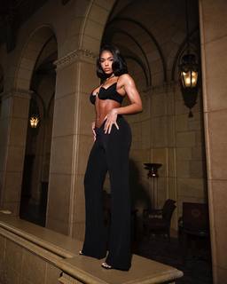 Lori Harvey feet photo thumbnail