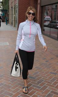 Lori Loughlin feet photo thumbnail