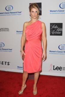 Lori Loughlin feet photo thumbnail