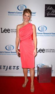 Lori Loughlin feet photo thumbnail