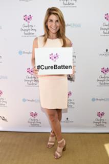 Lori Loughlin feet photo thumbnail