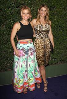Lori Loughlin feet photo thumbnail