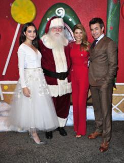 Lori Loughlin feet photo thumbnail