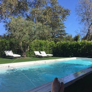 Lori Loughlin feet photo thumbnail