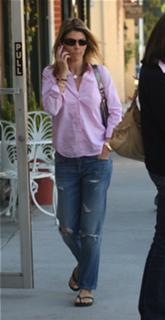 Lori Loughlin feet photo thumbnail