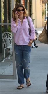 Lori Loughlin feet photo thumbnail