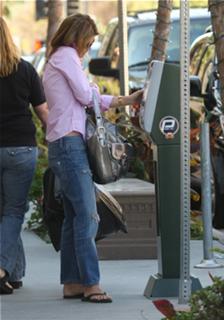 Lori Loughlin feet photo thumbnail
