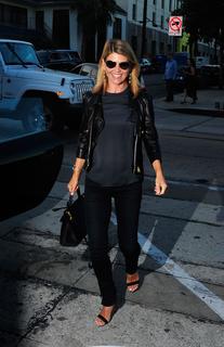 Lori Loughlin feet photo thumbnail