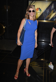 Lori Loughlin feet photo thumbnail
