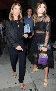 Lori Loughlin feet photo thumbnail