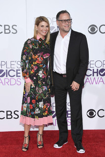 Lori Loughlin feet photo thumbnail