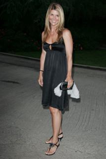 Lori Loughlin feet photo thumbnail