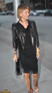 Lori Loughlin feet photo thumbnail