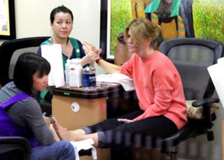 Lori Loughlin feet photo thumbnail