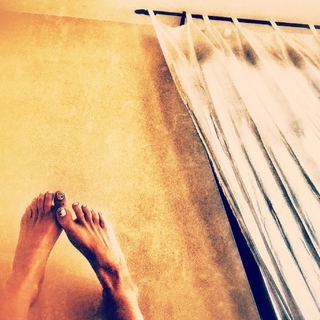 Lori Petty feet photo 8