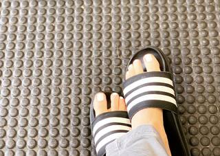 Lori Petty feet photo 3