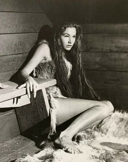 Lori Saunders feet photo 7