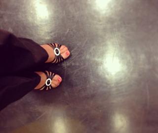 Lorie feet photo thumbnail