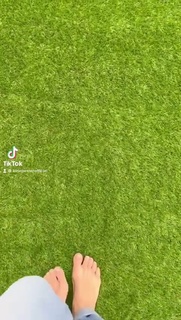 Lorie feet photo thumbnail