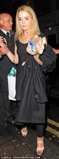 Lorna Fitzgerald feet photo 3
