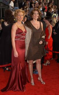 Lorraine Bracco feet photo thumbnail
